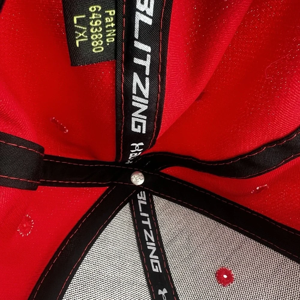 Under Armour Blitzing Stretch Fit Hat L/XL Red Black UA Classic Fit Cap